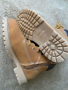 🔥 NWT Joe Fresh Boys’ Hiker Boots | Size 13 Kids | Wheat